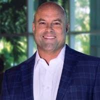 Elaine Fajardo's Instagram, Twitter & Facebook