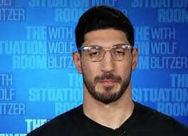 29-year-old nurse practitioner and bodybuilder Lequawn James spent 10 days  in the intensive care unit fighting coronavirus. “To see yourself not to be  able to walk four feet without oxygen, it was