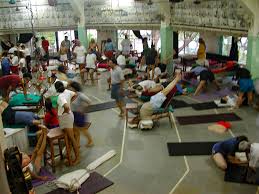 Ramamani iyengar memorial yoga institute, pune. Rimyi Iynaus