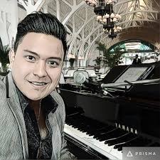 Hey friends!! Please consider preordering the second edition of the Big  Talk Question Card Game! 😊 Link here: bit.ly/preorderbigtalk 150 entirely  new questions to skip the small talk and make more meaningful