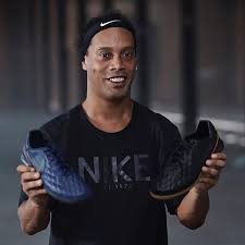 Zapatillas Nike De Futbol Sala Ronaldinho Gaucho Nike Tiempo R10 Ronaldinho Gaucho Futebol Gauchos