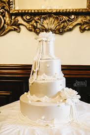 Bridal Fashions With A Great Gatsby Style Wedding Market Wedding Cake Pearls Great Gatsby Themed Wedding Wedding Marketing