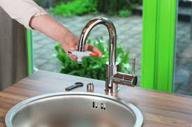 Komfortablere handhabung durch kombination aus großen und kleinen rillen. Gardena Hahnverbinder Fur Indoor Wasserhahne 18210 20 Original Gardena System Gardena Gartentechnik Bedarf Haus Garten Banemo Rund Ums Haus
