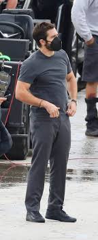 Джейк джилленхол (jake gyllenhaal) — популярный американский актер и продюсер, лауреат премии bafta и номинант на «оскар» за роль фильме «горбатая гора». Gibberish Jake Gyllenhaal Filming Ambulance In Los