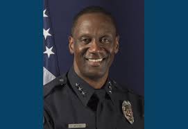 Oakland's new police chief is Floyd Mitchell