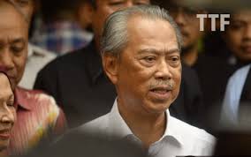 Tan sri muhyiddin yassin menegaskan pendirian tidak akan letak jawatan sebagai timbalan presiden umno. Penolakkan Permohonan Darurat Muhyiddin Perlu Segera Letak Jawatan The Third Force