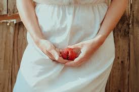 Hubungan intim sangat diperlukan oleh vagina untuk mendapatkan stimulasi dan meningkatkan aliran darah menuju area miss v. Cukup Lakukan 5 Hal Ini Untuk Menjaga Agar Miss V Tetap Rapat Bikin Pasangan Makin Bahagia Semua Halaman Hype