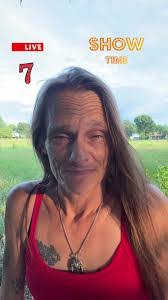 Shanna Ferrigno's Instagram, Twitter & Facebook