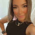 Leslie Tamez's Instagram, Twitter & Facebook