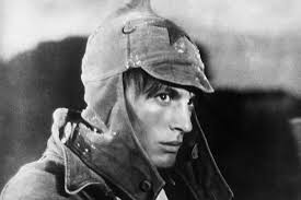 Выражая соболезнования родным и близким василия ланового, владимир путин назвал его несгибаемым патриотом и настоящим гражданином, для которого превыше всего была судьба. Xw9nlqvcksifxm