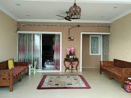Yang sangat disayangkan kami tidak mendapat kamar bagi perokok, jadi setiap saat mau merokok kami harus turun ke lobby ataupun kolam renang karena memang kamar perokok sudah penuh. Sueperb Mama Deko Minimalis Ruang Parking Rumah Teres