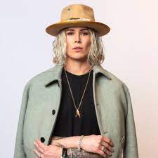 For a while until i wanted change. Ashlyn Harris Ashlyn Harris Twitter