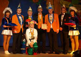 Hofer kg narhalla 7 tsg der festspielstadt wunsiedel e.v. Fg Ehrt Verdiente Mitglieder Sportbund Versbach 1862 E V