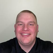 Glenn Peetoom's Instagram, Twitter & Facebook