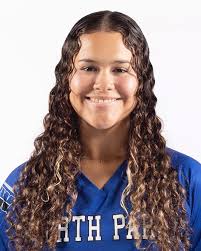 Carolina Aviles's Instagram, Twitter & Facebook