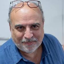 Perla Leon's Instagram, Twitter & Facebook