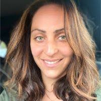 Carrie Leatherman's Instagram, Twitter & Facebook