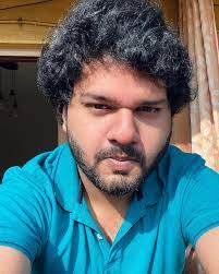 David Rebello's Instagram, Twitter & Facebook