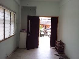 Jalan setapak ini memiliki panjang 400 meter dan tinggi 2 meter. Taman Bunga Raya Setapak Property Home Home Decor
