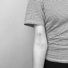 33 Ultra Minimalist Tattoo Designs By Cagri Durmaz Tattoobloq Minimalist Tattoo Elephant Tattoos Tattoos