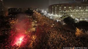 Nächste zeitumstellung, wetter, vorwahl und uhrzeiten für sonne & mond in madrid. Barcelona Real Madrid Match Becomes Platform For Catalan Independence News Dw 18 12 2019