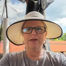 A very generous person paid for our cruise for us. Is it possible to send a  thank you gift to their room? Would be preference that it wouls be there  upon arrival,