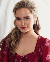 Stephanie Styles Shines As Lois Lane In 'Kiss Me, Kate': Interview