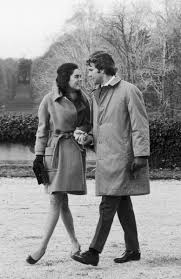 Love Story 1970 Ali Macgraw Love Story Ali Macgraw Walk In Love