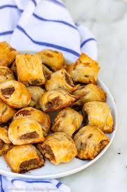 Lets prepare large homemade sausage rolls. English Sausage Rolls Recipe Confessions Of A Baking Queen