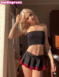Lilymaepaige  lilypaigex Nude Leaks OnlyFans Photo 4 - Nudogram v2.1