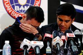 Lee merangkul pingat perak di temasya sukan olimpik 2008 dan 2012 dan 2016, maka menjadi rakyat malaysia pertama yang layak ke pusingan akhir acara perseorangan lelaki, sekaligus menamatkan. Badminton Malaysian Great Lee Chong Wei Confirms His Retirement Sport News Top Stories The Straits Times