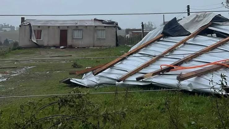 Mais de 330 mil pontos ficam sem energia no RS após temporal - Jornal de Canoas