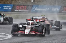 Emiliano y su varita xxx she offers an honest good massage a su prima