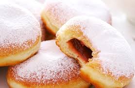 Campur semua bahan ke dalam mangkuk dan diuleni hingga kalis (tidak lengket di tangan) dan elastis. 10 Resep Cara Membuat Donat Empuk Dijamin Berhasil