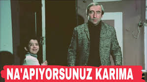 Kemal sunal, şener şen, adile naşit ve pembe mutlu'nun başrollerini paylaştığı davaro filminde şener şen ve ayşen gruda'nın en komik sahnelerinden biridir. Vecihi Sener Sen Ne Yapiyorsunuz Karima Caps Komik Gif Karikatur Capsler Guzel Sozlu Resimler