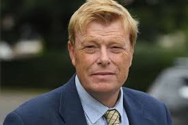 State of roads in Bathgate worse than it's ever been according to senior  Labour councillor