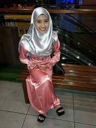Here you can explore hq baju kurung transparent illustrations, icons and clipart with filter setting like size polish your personal project or design with these baju kurung transparent png images, make. Pin By Peter Smatrala On Baju Kurung Pretty Girl Dresses Satin Dress Long Girl Hijab