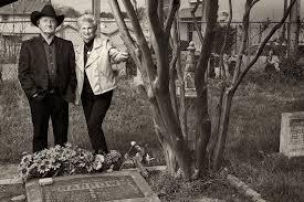 The Ongoing Quest to Reunite Bonnie and Clyde - D Magazine