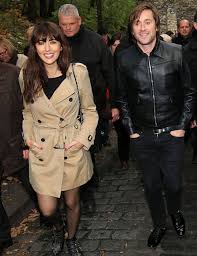 C'est si bon, la vie en rose, plus je t'embrasse. Nolwenn Leroy Thomas Dutronc Nolwenn Leroy Leroy Dutronc