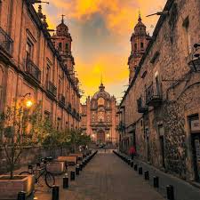 Morelianas On Instagram Mencion Del Dia Recorrer Las Calles De Morelia Puede Transportarte A Traves Del Paisaje Mexico Viajes En Mexico Turismo En Mexico