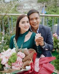 Ara mina hubad true story full. Ara Mina And Boyfriend Dave Almarinez Are Now Engaged Gma Entertainment