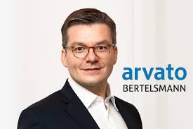 La nouvelle ministre du tourisme. Arvato Halt Am Crm Geschaft Fest Thomas Mackenbrock Ubernimmt Als Ceo Turi2