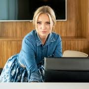 Pioruny, obfite deszcze, grad, a nawet trąby powietrzne, powodują ogromne szkody. Barbara Kurdej Szatan Filmweb