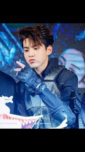 Kris' <my legacy> documentary is out and he included clips of the start of his debut career. Kris Wu Wu Yifan Kris Wu Cute Actors