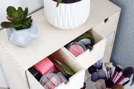 Schminktisch Ideen 5 Tipps Fur Aufbewahrung Deko Schminktisch Ideen Schminktisch Ikea Schminktisch