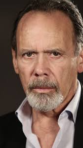 Vita da Carlo 3 al Romacinemafest #RoFF19 Giovanni Esposito è THOMAS FORMICA  Vita da Carlo 3, la terza stagione della serie tv prodotta da Luigi e  Aurelio De Laurentis, arriva su Paramount+