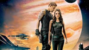 Zusammen mit stinger apini will caine nun jupiter dabei helfen, ihr erbe anzutreten, . Jupiter Ascending Is The Wachowskis Big Silly Cinematic Swan Song