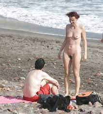 Nackt am Strand vorgefuehrt...CMNF Porn Pictures, XXX Photos, Sex Images  #1703657 - PICTOA