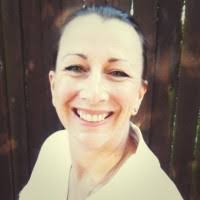 60+ perfiles de «Collinson»