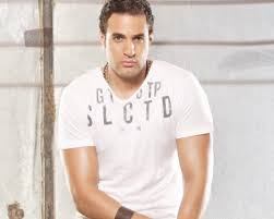 صور الفنان محمد نور وزوجته احدث صور المغني محمد نور 2020 صور جامده لمحمد نور2020 نهار الامارات